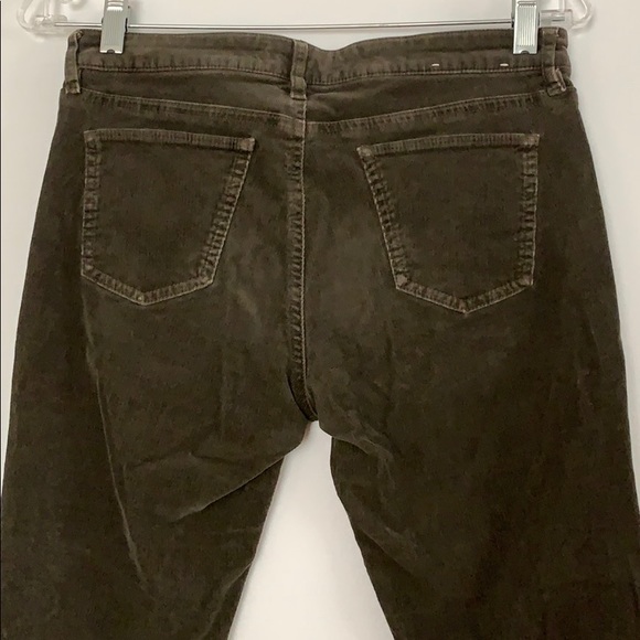 EUC Uniqlo olive green corduroy skinny pants size 26 - Picture 5 of 8